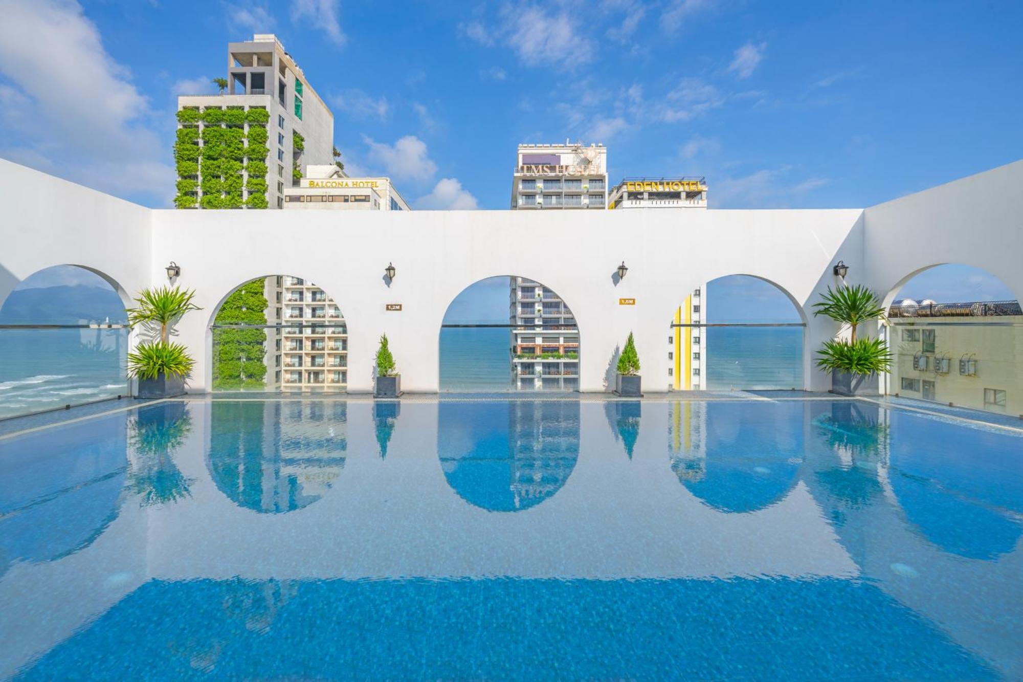 Golden Lotus Hotel Da Nang - Rooftop Bar Sea View Exteriér fotografie
